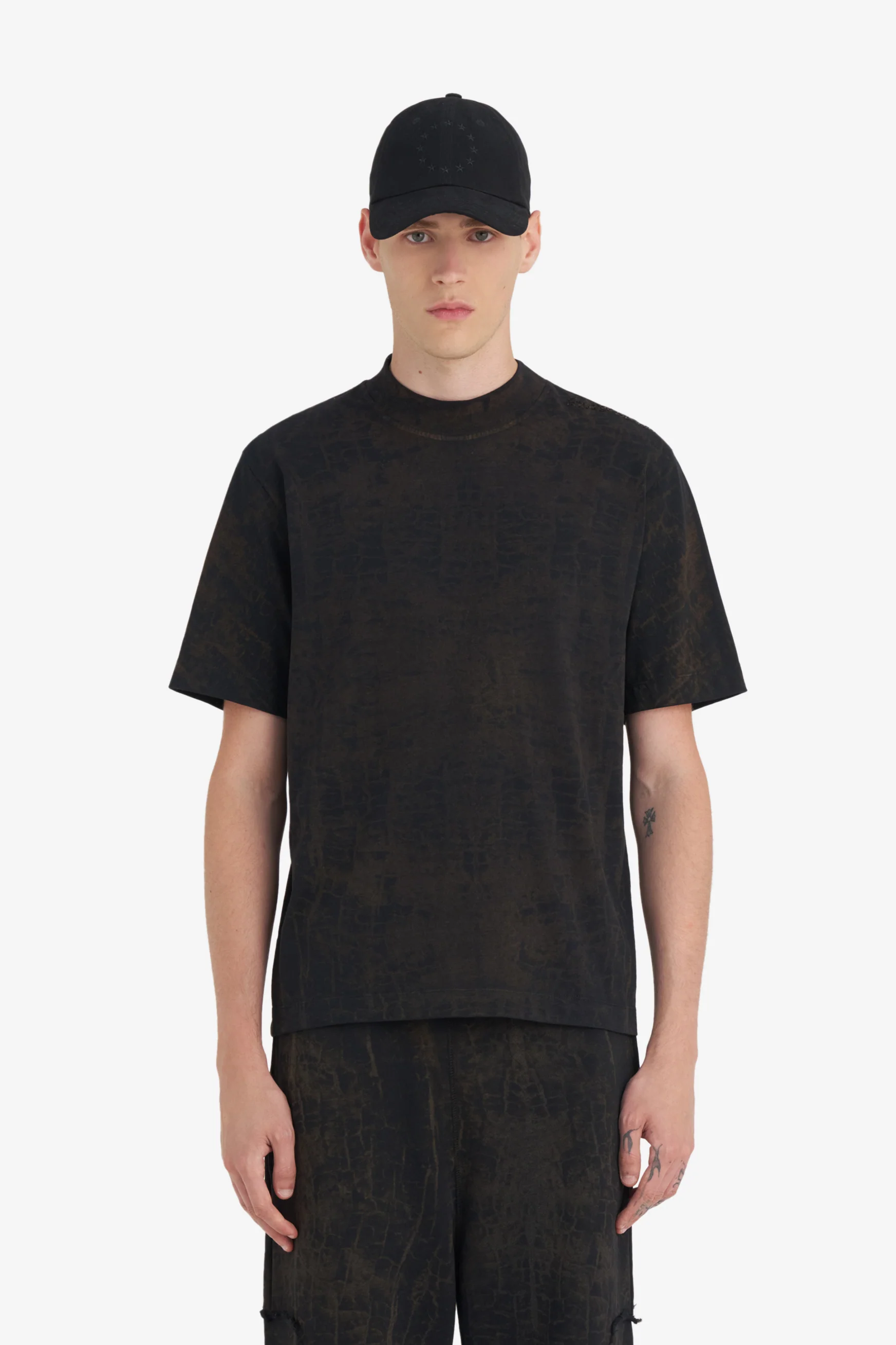 CLASSIC T-SHIRT LOGO CRACKLED